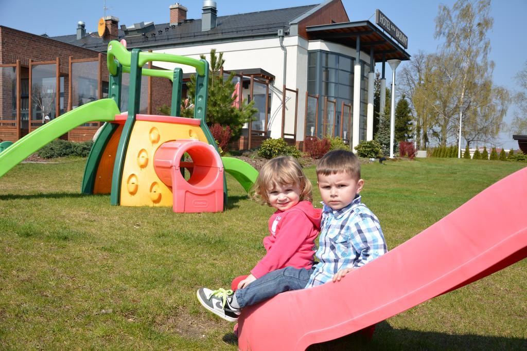 Bazuny Hotel&Spa Kościerzyna Exteriör bild